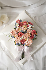Petal Bouquet Cupcakes - Image 4